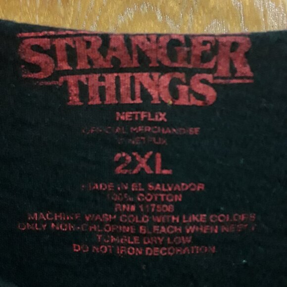 Retired Stranger Things Damn Good Babysitter Steve Graphic Shirt From Hot Topic - Picture 3 of 6